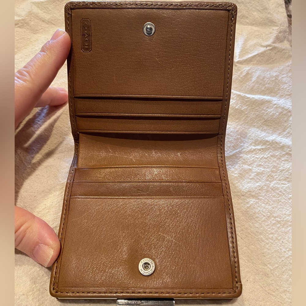 COACH BAG SADDLE LEATHER WITH MATCHING WALLET INCLUDES DUST BAG. A+ condition - Picture 7 of 9